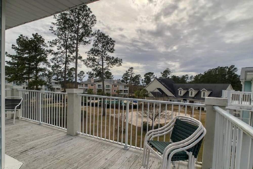 Photo of Patio Balcony in Calabash