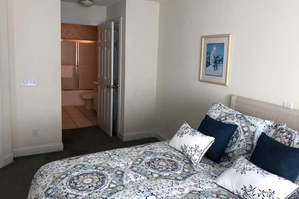 Photo of Bedroom in Calabash
