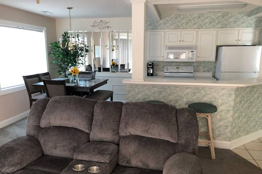 Photo of Livingroom in Calabash