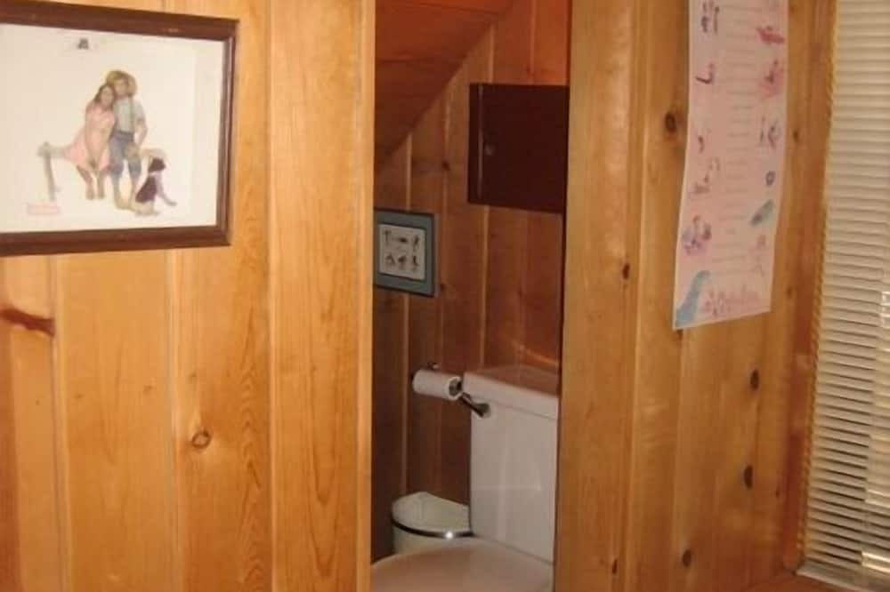 Photo of Bathroom in Camp Nelson