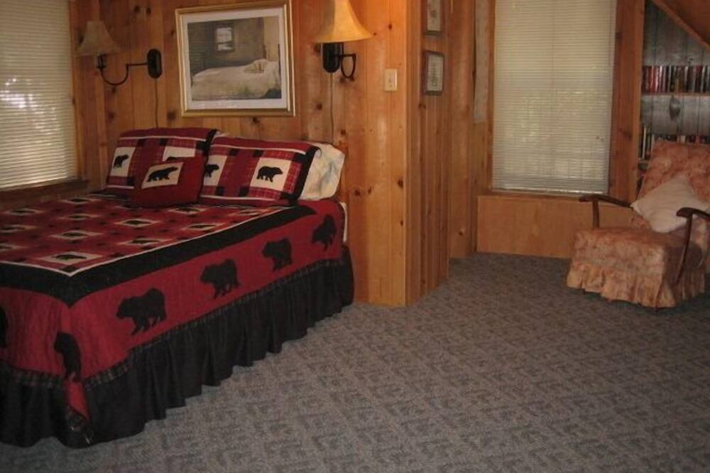 Photo of Bedroom in Camp Nelson