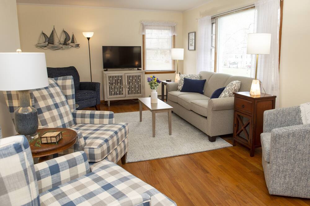 Photo of Livingroom in Town of Ledyard