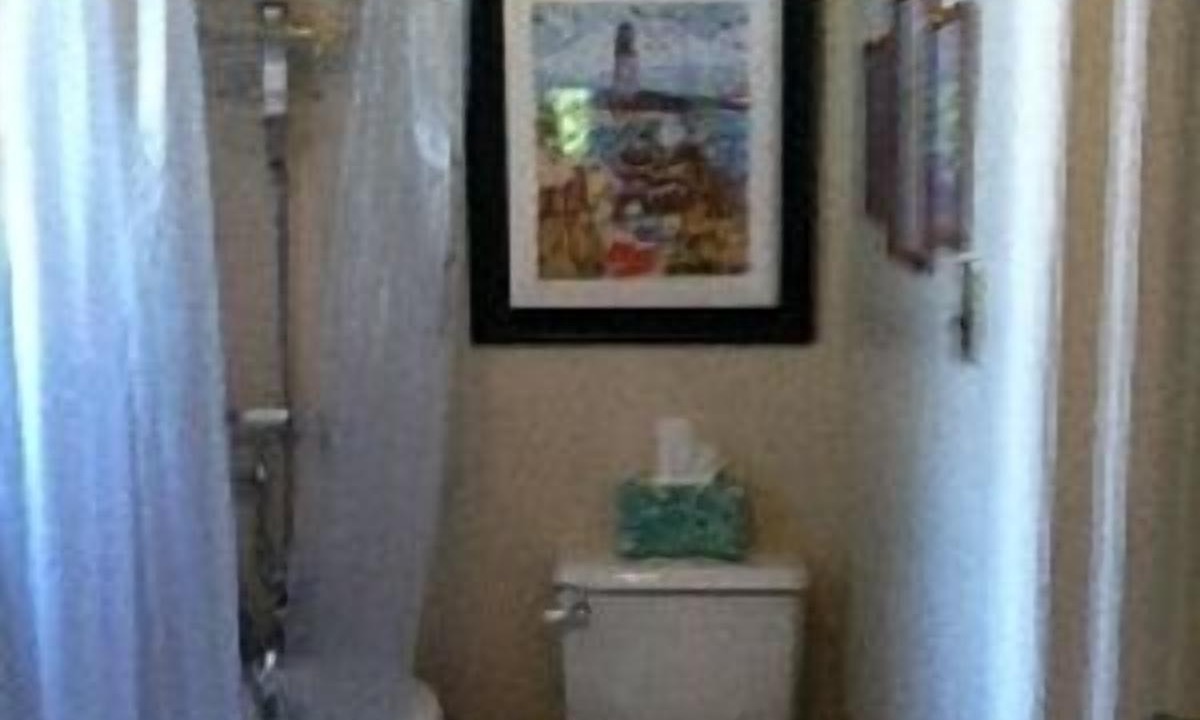 Photo of Bathroom in Belmont Heights