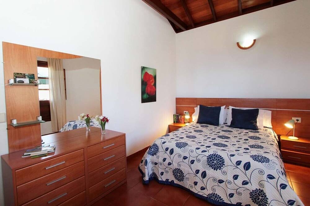 Photo of Bedroom in Alojera