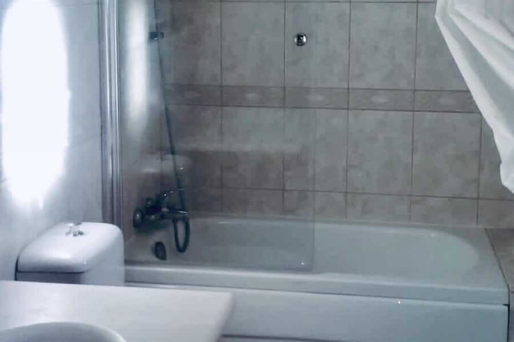 Photo of Bathroom in Torba