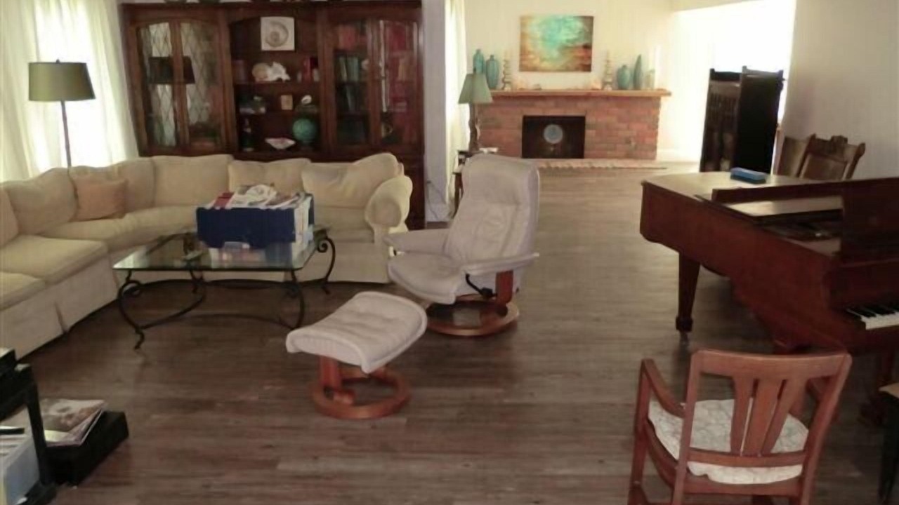 Photo of Livingroom in East Side Costa Mesa