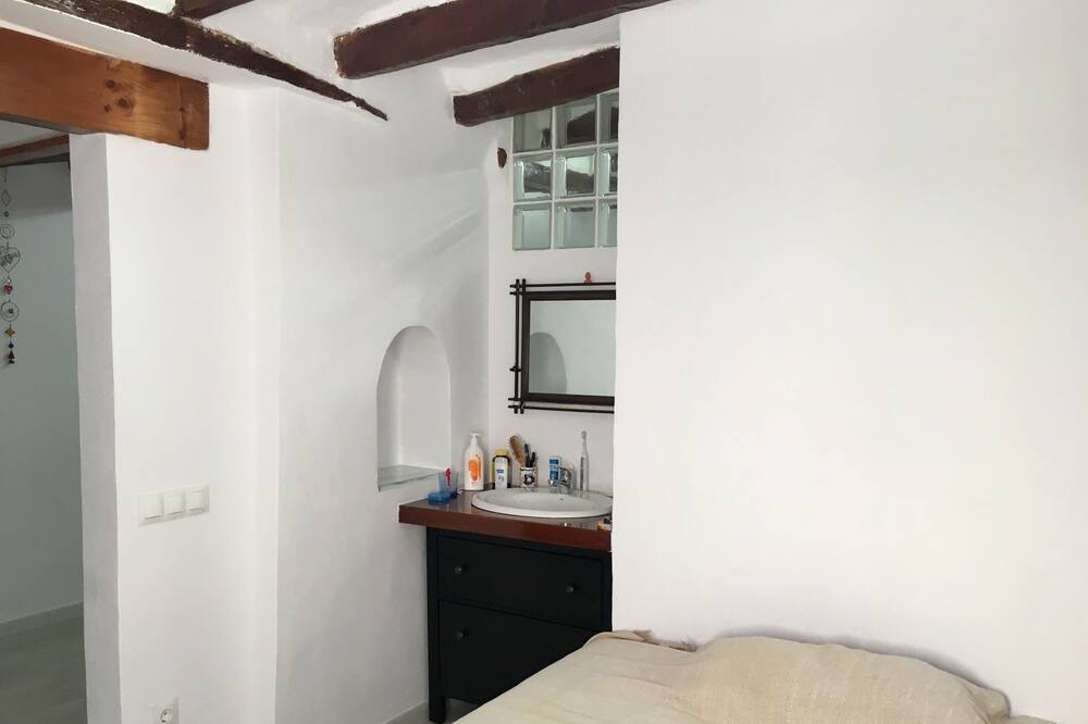 Photo of Bedroom in Ibiza City Centre