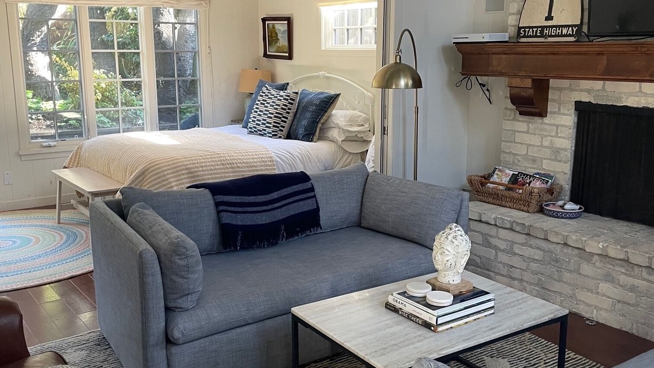 Photo of Livingroom in Golden Rectangle