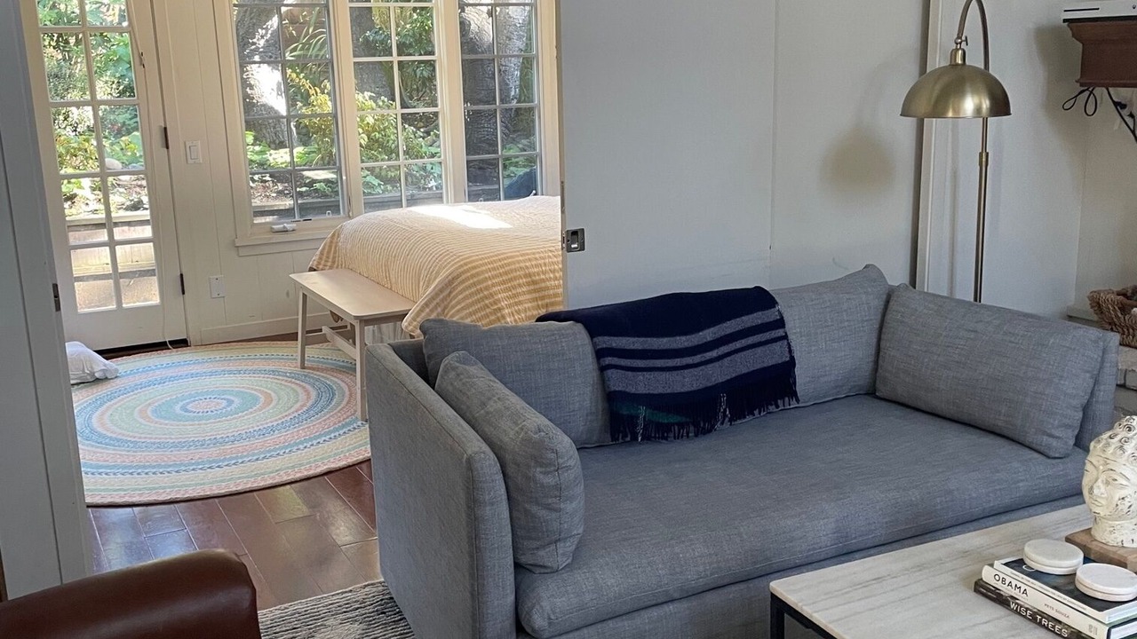 Photo of Livingroom in Golden Rectangle