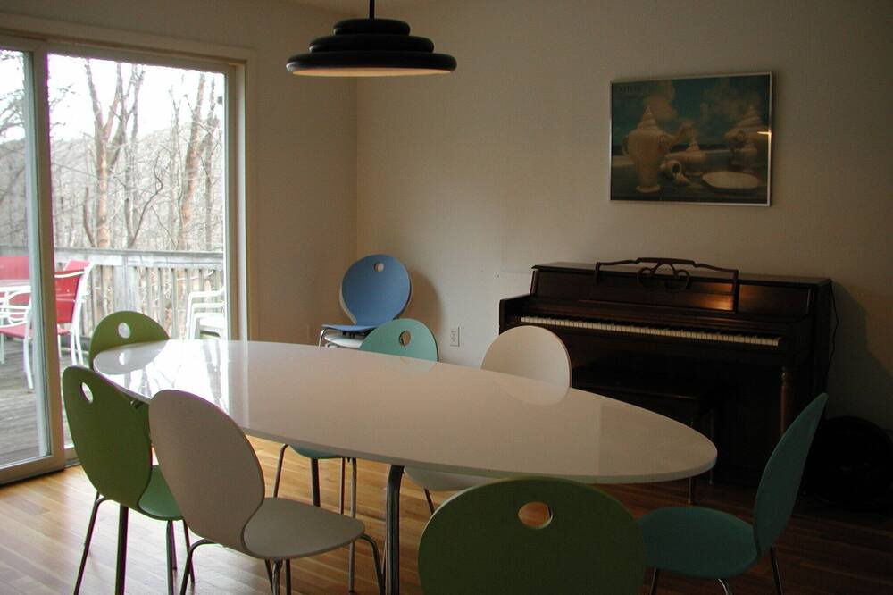 Photo of Bedroom in Town of Lloyd