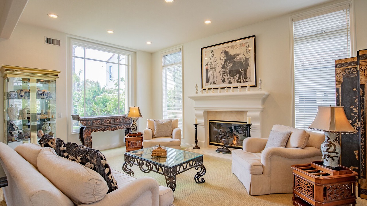 Photo of Livingroom in Newport Coast