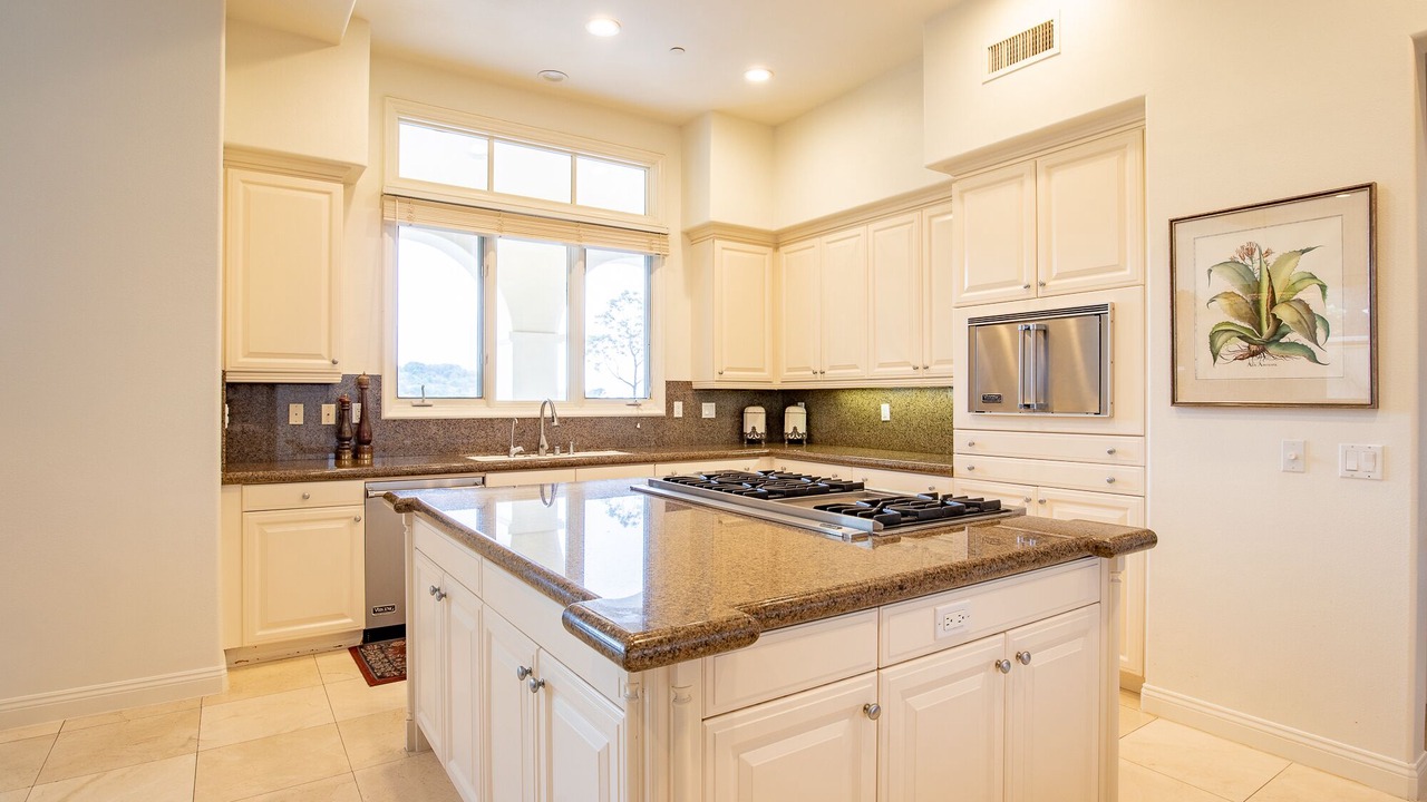 Photo of Kitchen in Newport Coast