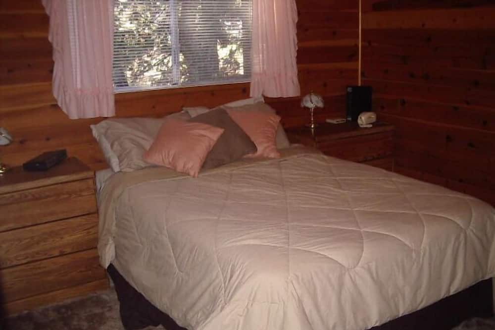 Photo of Bedroom in Camp Nelson