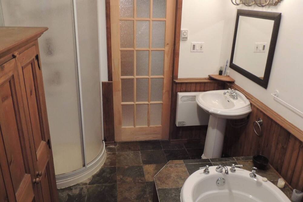 Photo of Bathroom in Saint-Nicolas