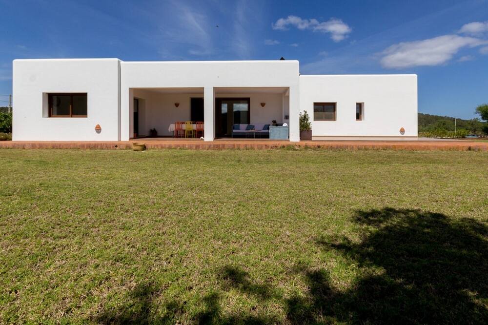 Photo of Outdoor in Santa Agnes de Corona