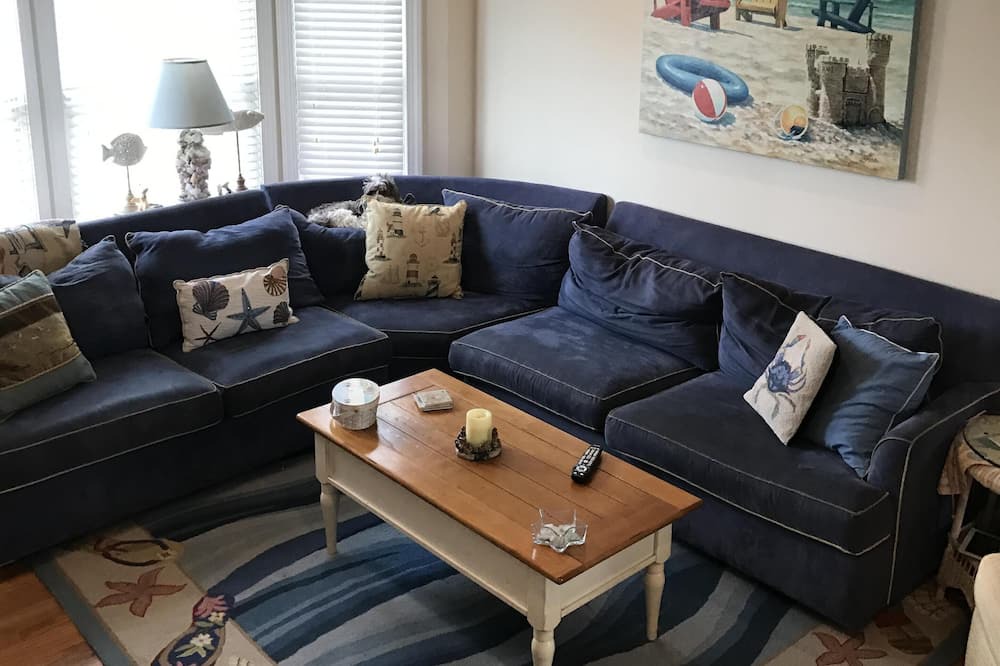 Photo of Livingroom in Normandy Beach