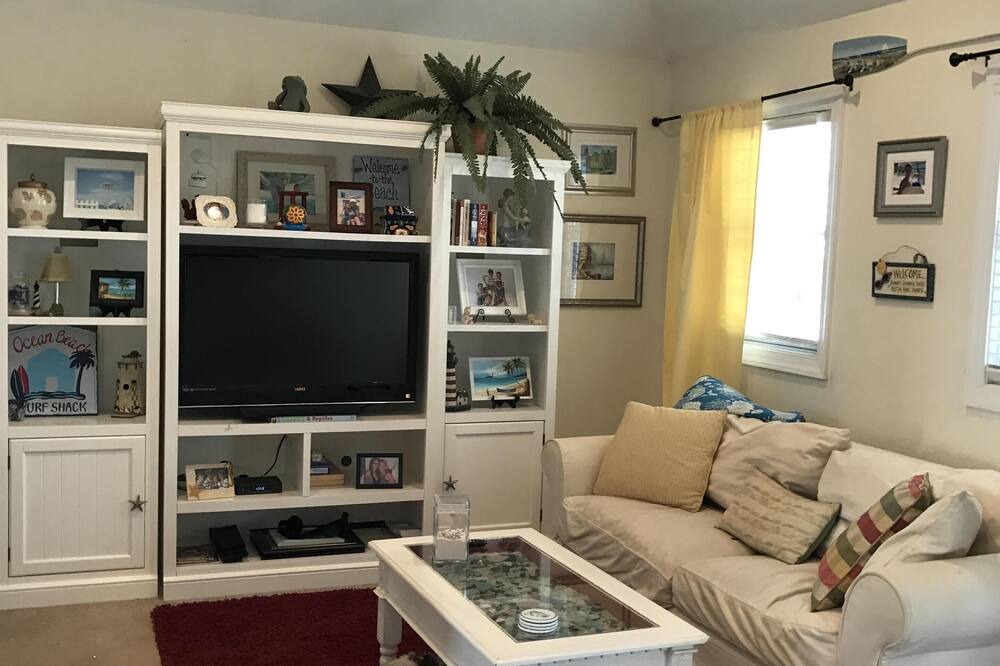 Photo of Livingroom in Normandy Beach
