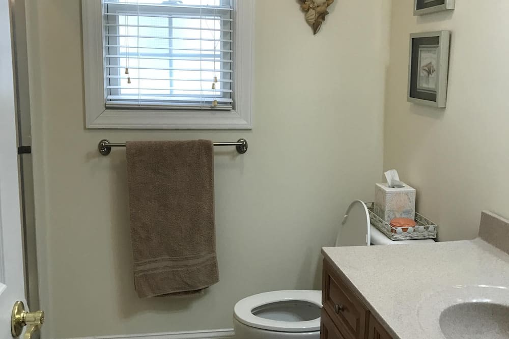 Photo of Bathroom in Normandy Beach