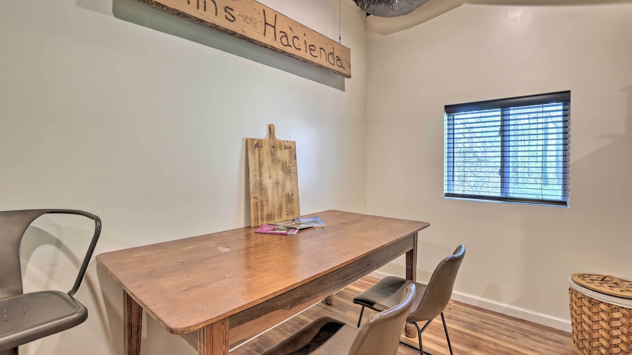 Photo of Livingroom in Hueytown