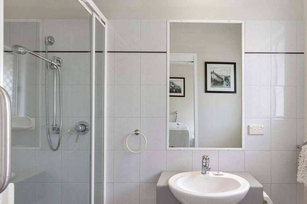 Photo of Bathroom in Traviston