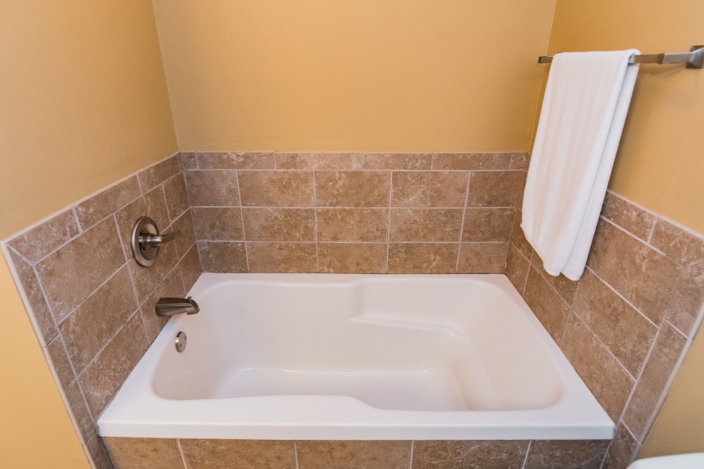 Photo of Bathroom in Talladega