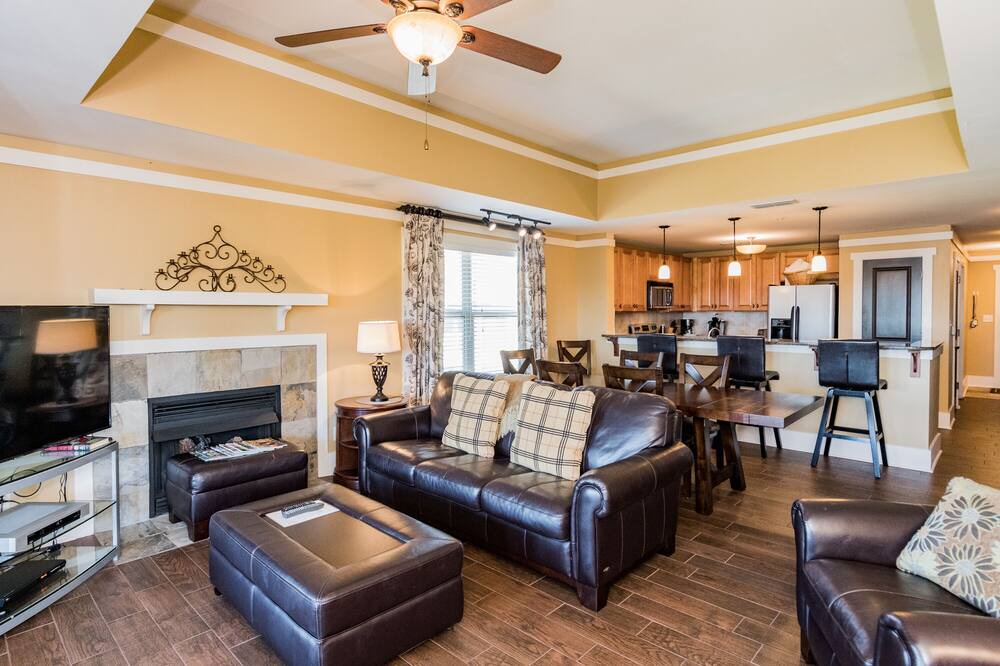 Photo of Livingroom in Talladega