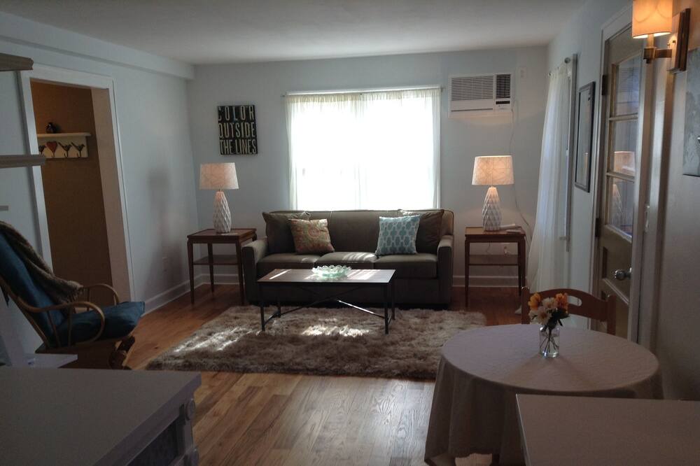 Photo of Livingroom in Poughkeepsie