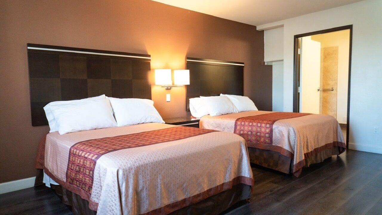 Photo of Bedroom in Maywood