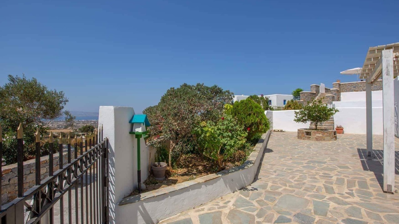 Photo of Outdoor in Glinado