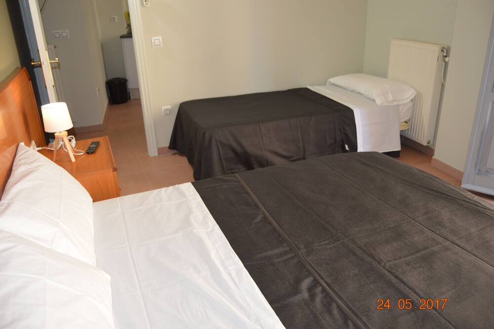 Photo of Bedroom in Figueres