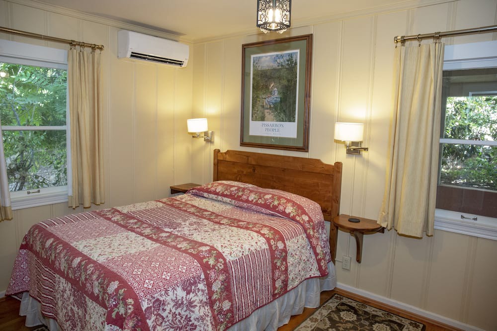 Photo of Bedroom in Sutter Creek