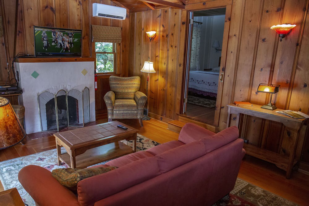 Photo of Livingroom in Sutter Creek
