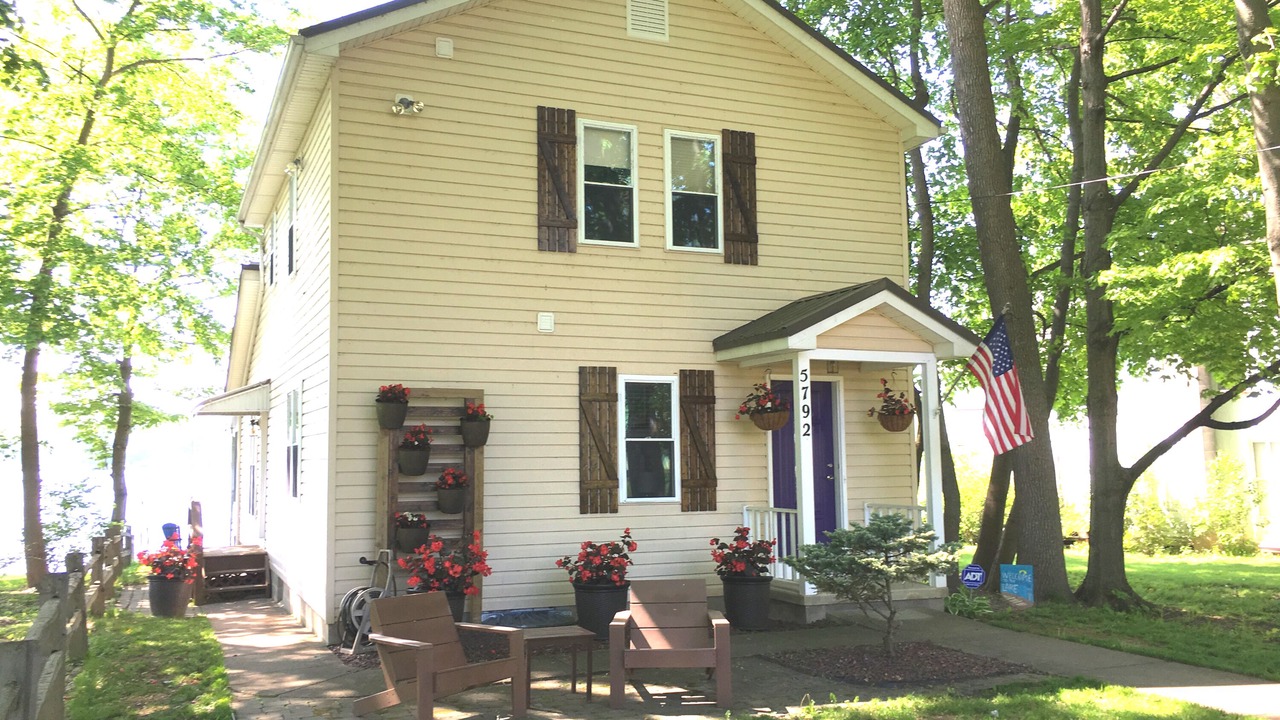 Photo of Outdoor in Livonia