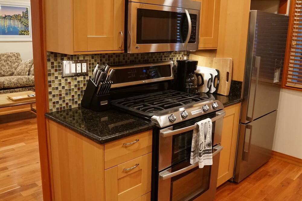 Photo of Kitchen in Marina Peninsula