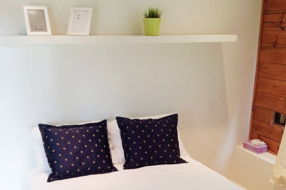 Photo of Bedroom in Saint Irenee