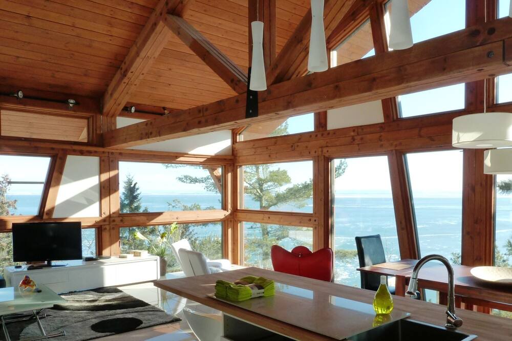 Photo of Kitchen in Saint Irenee