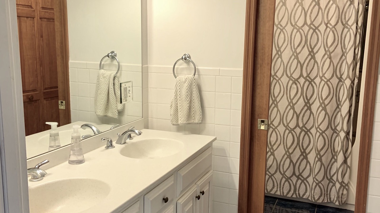 Photo of Bathroom in Catskill