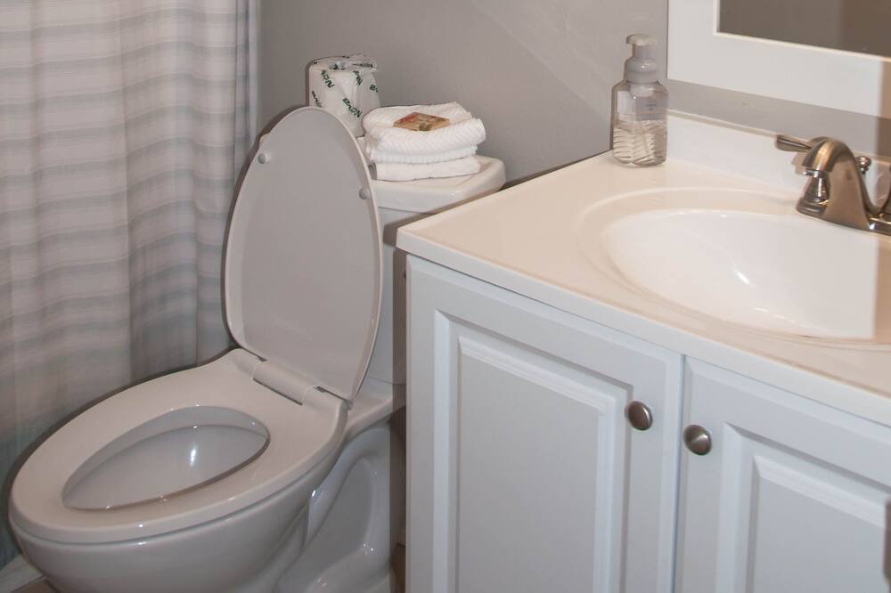 Photo of Bathroom in Orange Beach