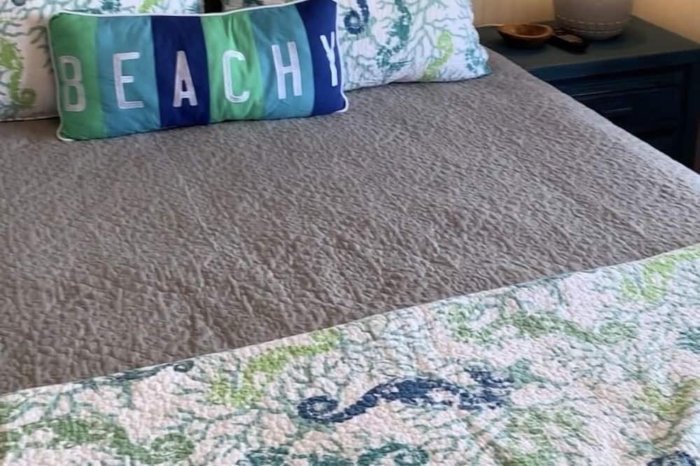 Photo of Bedroom in Orange Beach