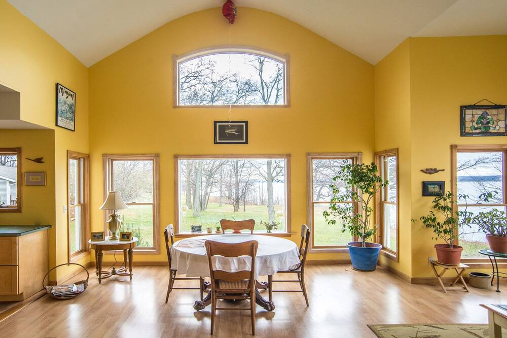 Photo of Bedroom in Teall Beach