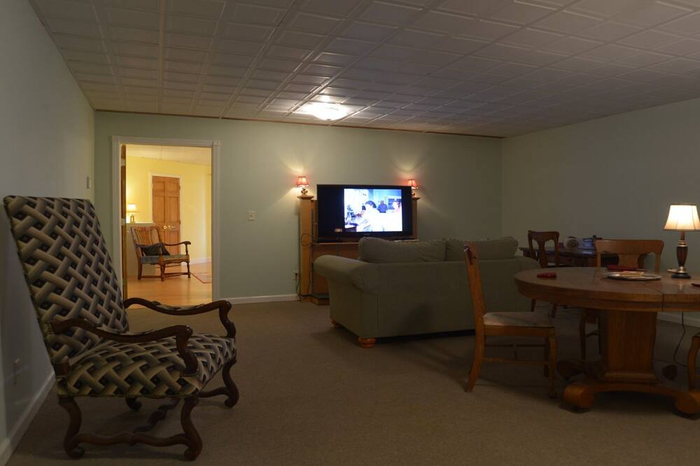 Photo of Bedroom in Teall Beach