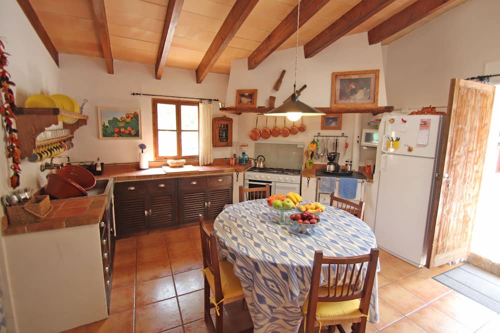 Photo of Kitchen in Biniaraix