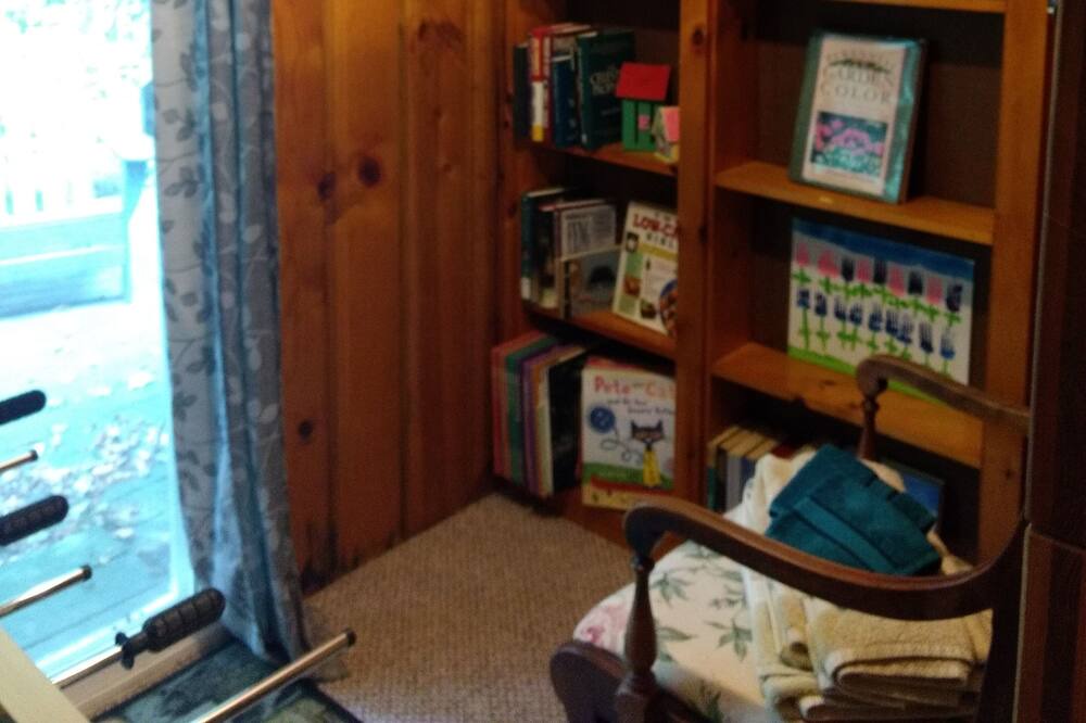 Photo of Bedroom in Findley Lake