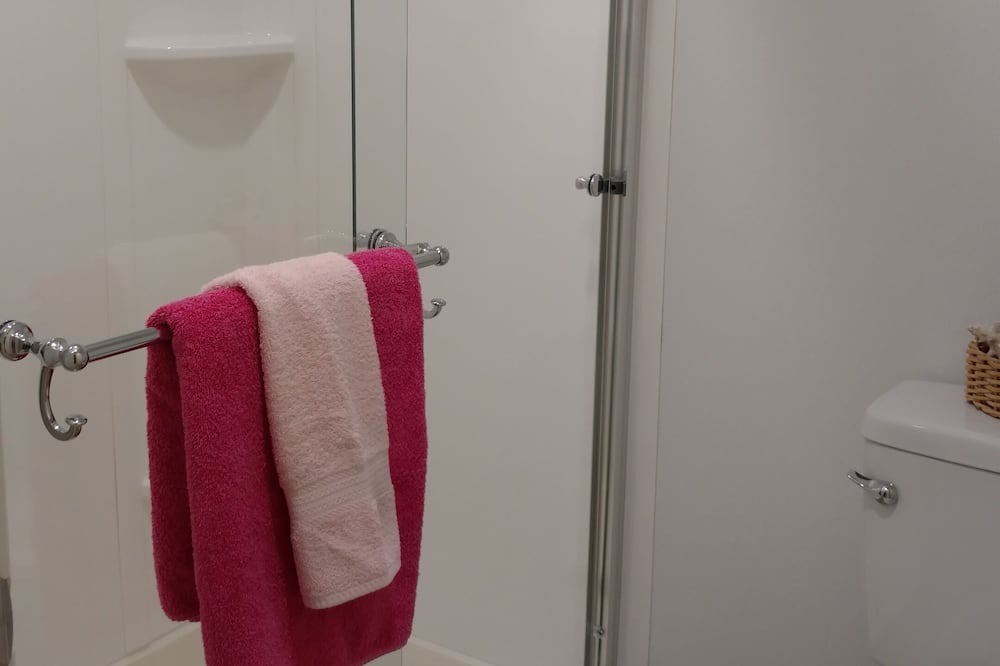 Photo of Bathroom in Estate Golden Rock