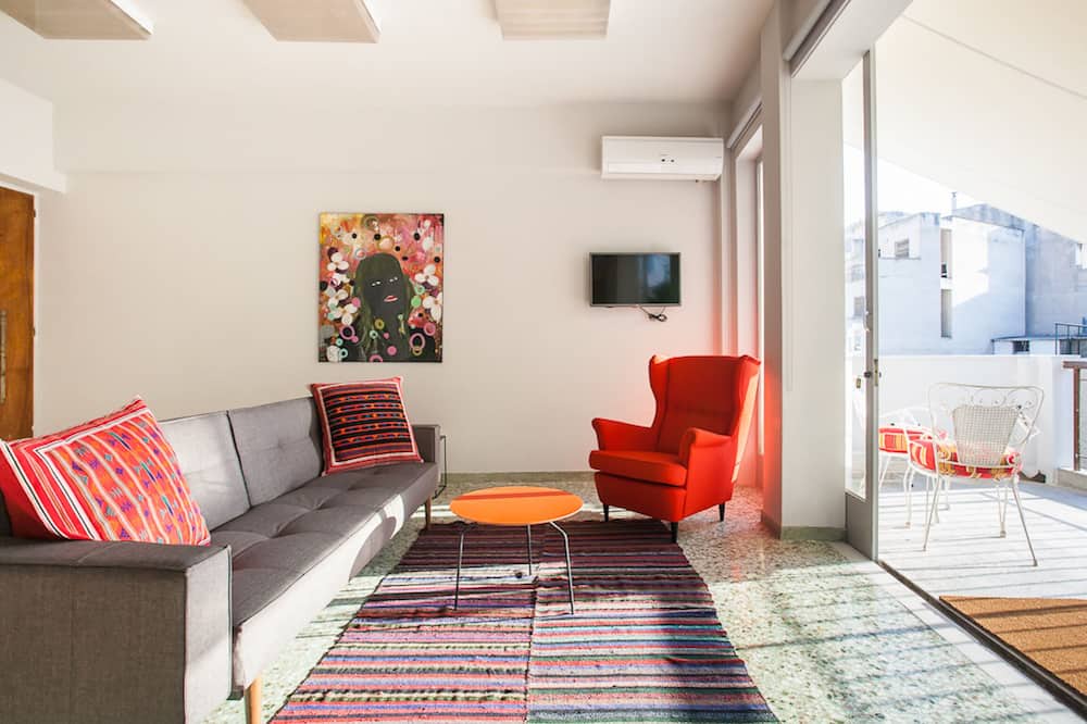 Photo of Livingroom in Psirri