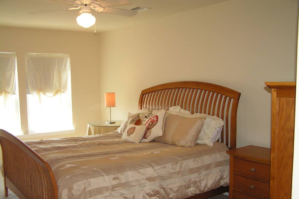 Photo of Bedroom in Seaside Heights