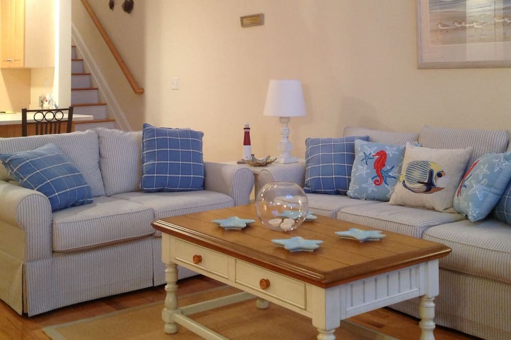Photo of Livingroom in Seaside Heights