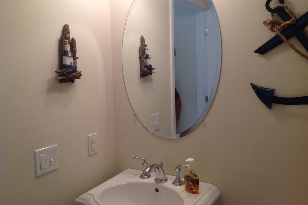 Photo of Bathroom in Seaside Heights