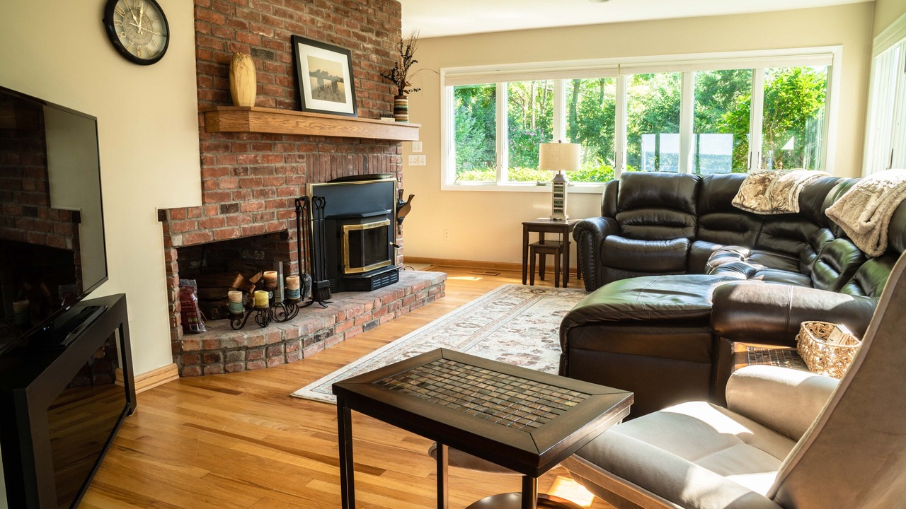 Photo of Livingroom in Town of Varick