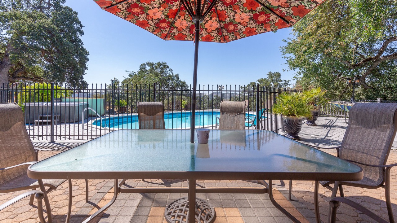 Photo of Outdoor in Mariposa